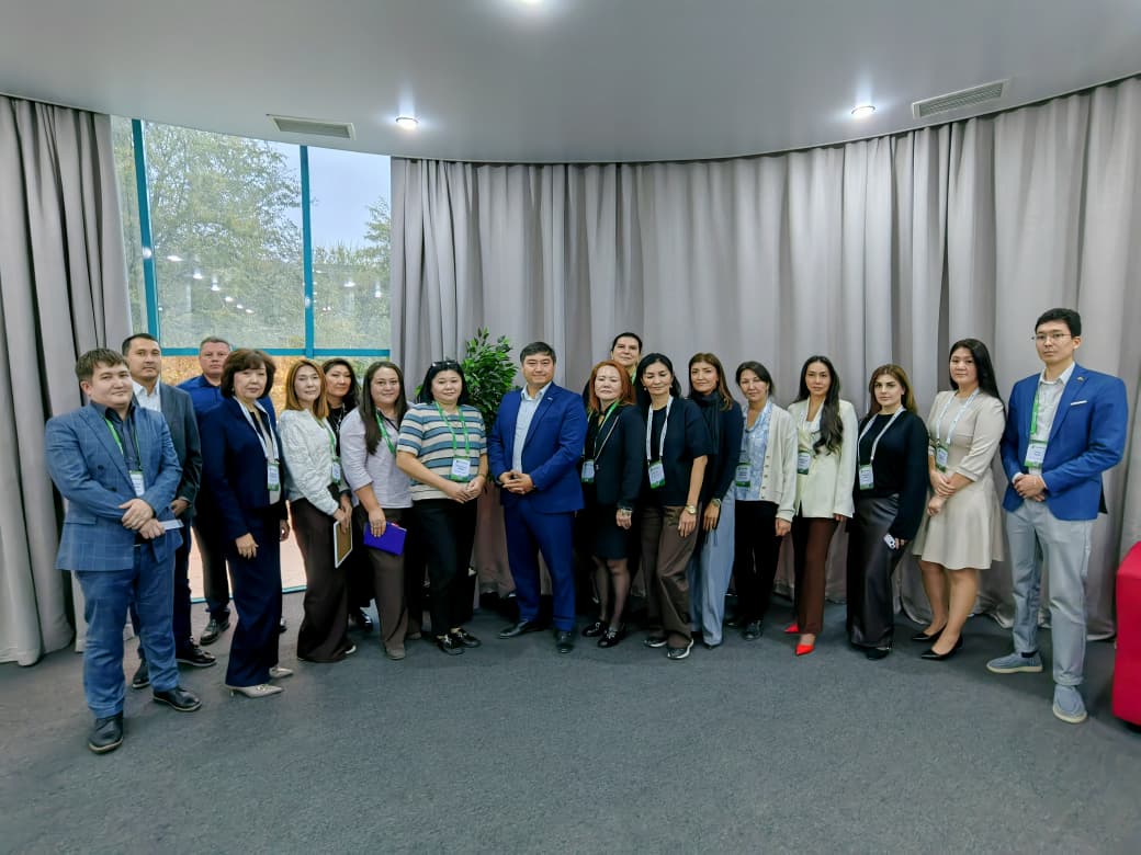KazLeasing провела День юриста и бухгалтера лизинговых компаний